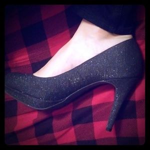 Sparkling black heels